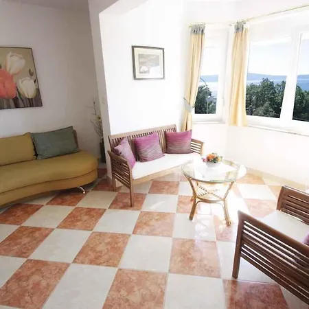 Two-bedroom Crikvenica 31 * Selce
