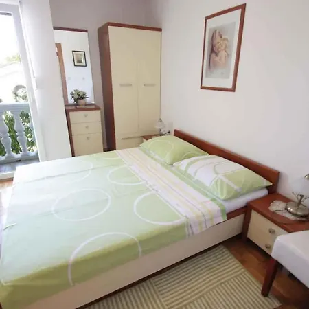 Two-bedroom Crikvenica 31